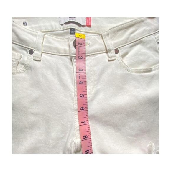 Cabi Slim Boyfriend Jeans Cream Embroidered Floral Style 5490 Size 2 - Picture 10 of 12
